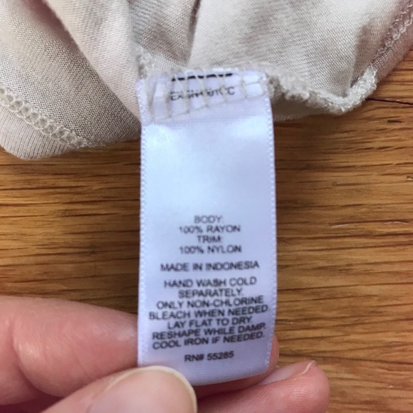 Express Ruffle Front Tank Size S - Picture 7 of 10